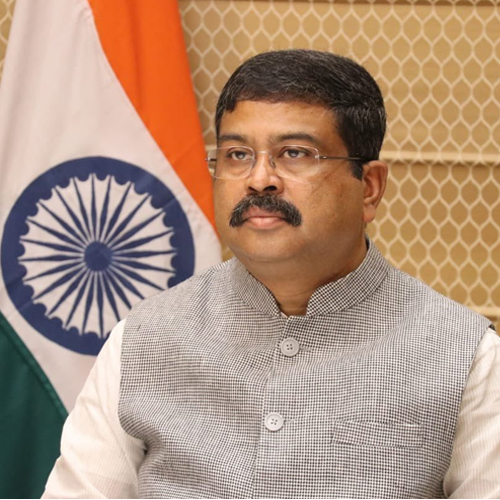 ইস্তফা দিলেন কেন্দ্রীয় শিক্ষামন্ত্রী ধর্মেন্দ্র প্রধান